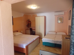 Apartmani Vivien Kustići (Otok Pag)