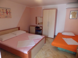 Apartmani Vivien Kustići (Otok Pag)